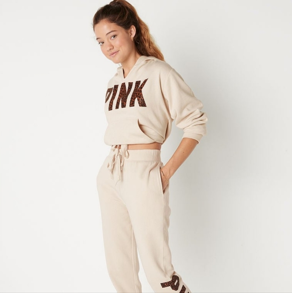 PINK  cropped hoodie